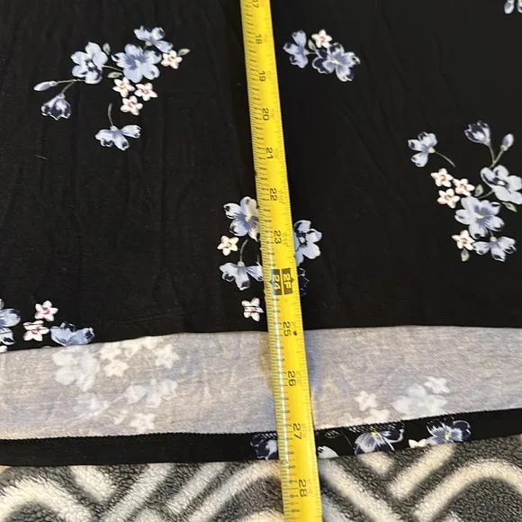 Amazon Essentials Womens Flowy Tank Top - Picture 6 of 6